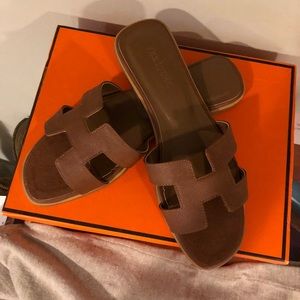 Brown H Oran slide Sandals sz 39 - Hermes style